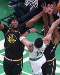 总决赛中锋PK：卢尼将有更大戏份罗威能否克服伤病